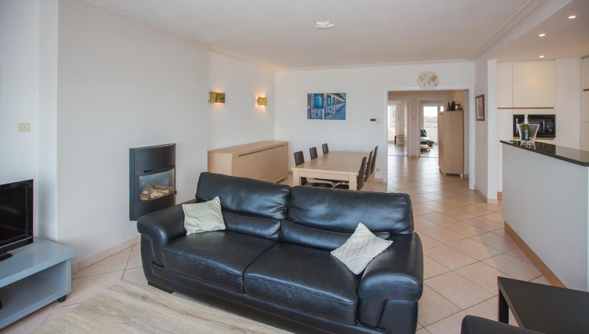 Bright Apartment With Sea View Oostende Buitenkant foto